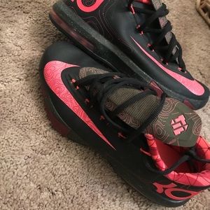 Nike Shoes - Kevin’s Durant 7’s Basketball shoes Nike Shoes - Kevin’s Durant 7’s Basketball shoes